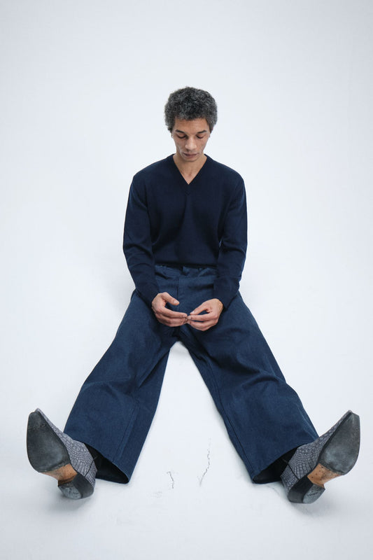 MOON MERINO V NECK