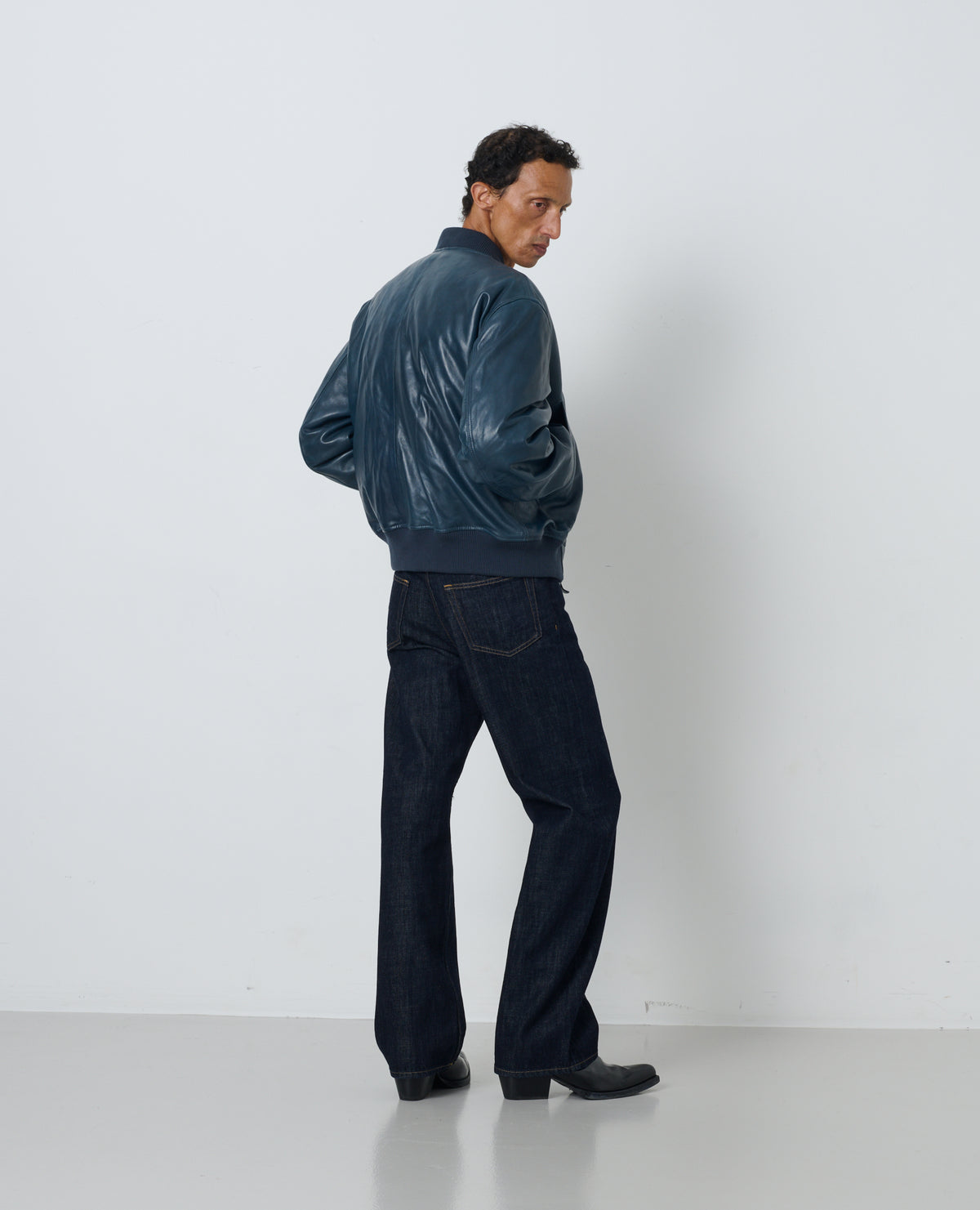LEATHER FLIGHT JACKET