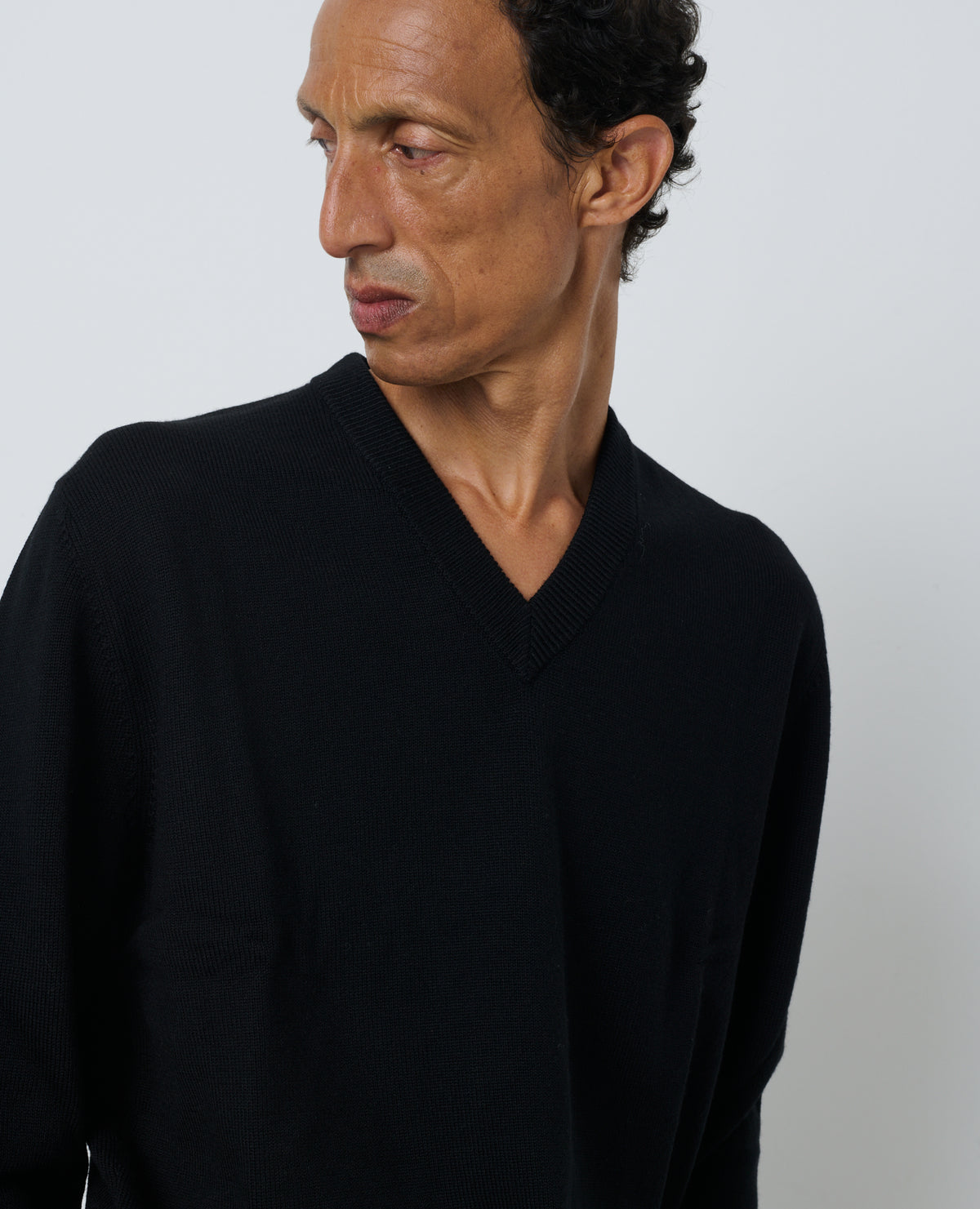 MOON MERINO V NECK