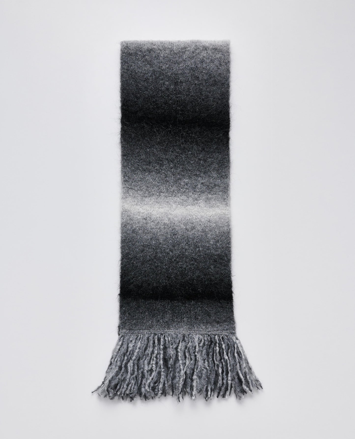 OMBRE SCARF . BLACK